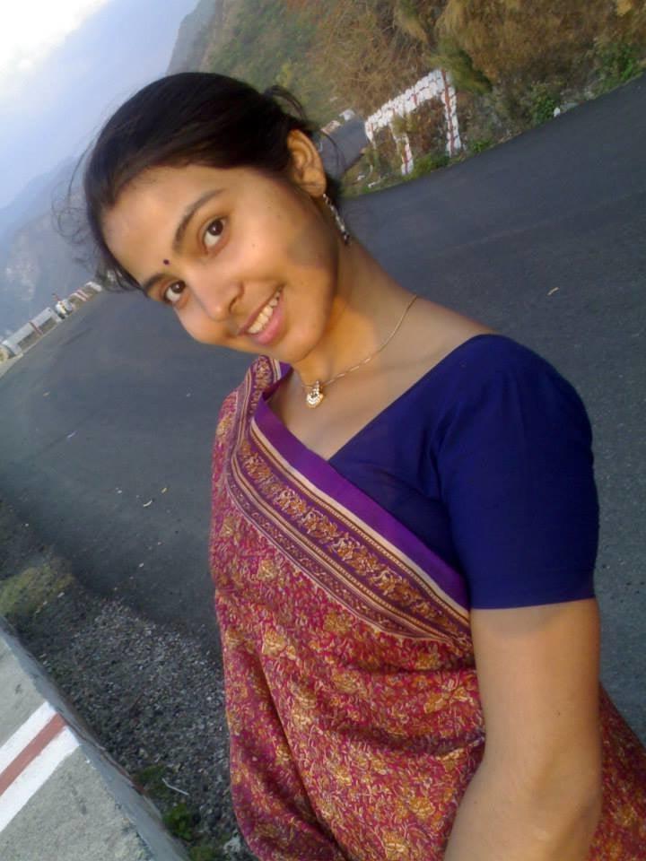 13P Hot Chubby Indian Girl