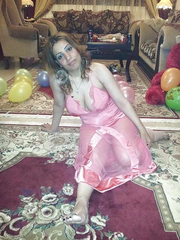 25P Chunky GILFs and MILFs #10