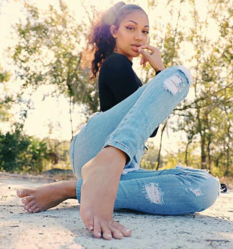 25P Sexy with toes pt8