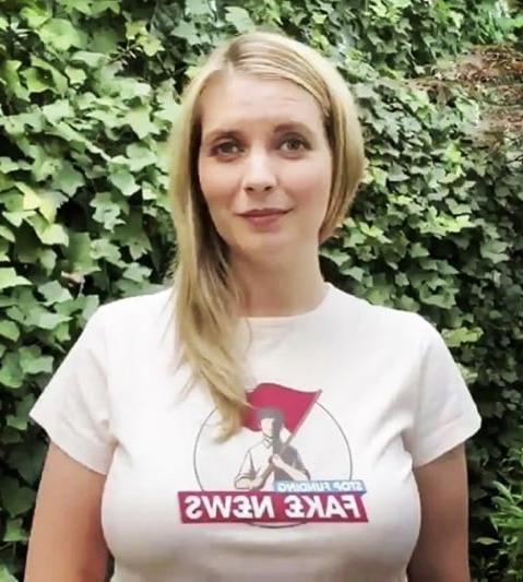 25P Queen of Countdown- Rachel Riley pt.223