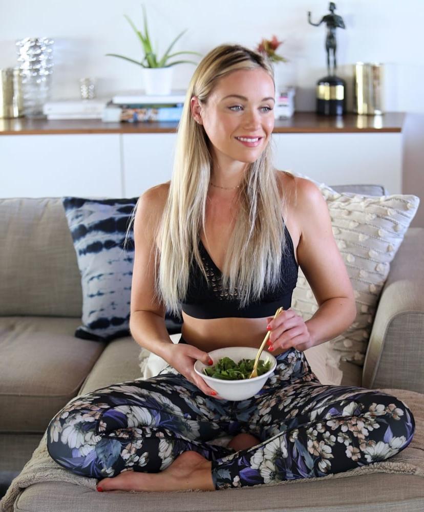 25P Katrina Bowden cute woman.