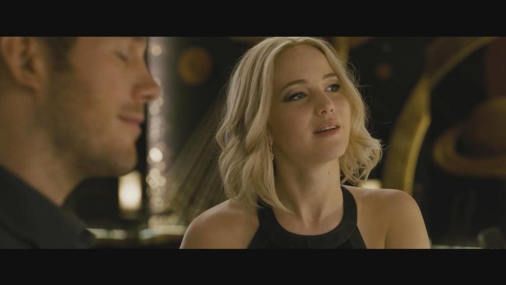 25P Jennifer Lawrence cute woman