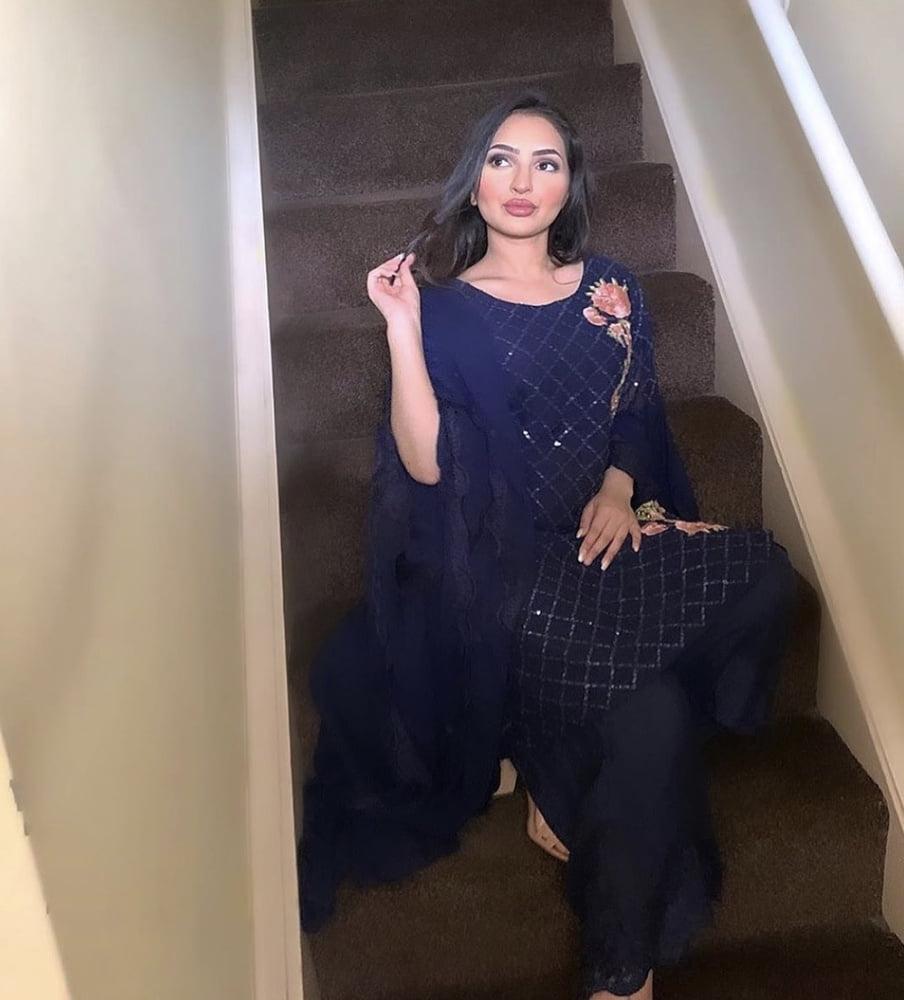 13P Very cute paki, what would you do to her?