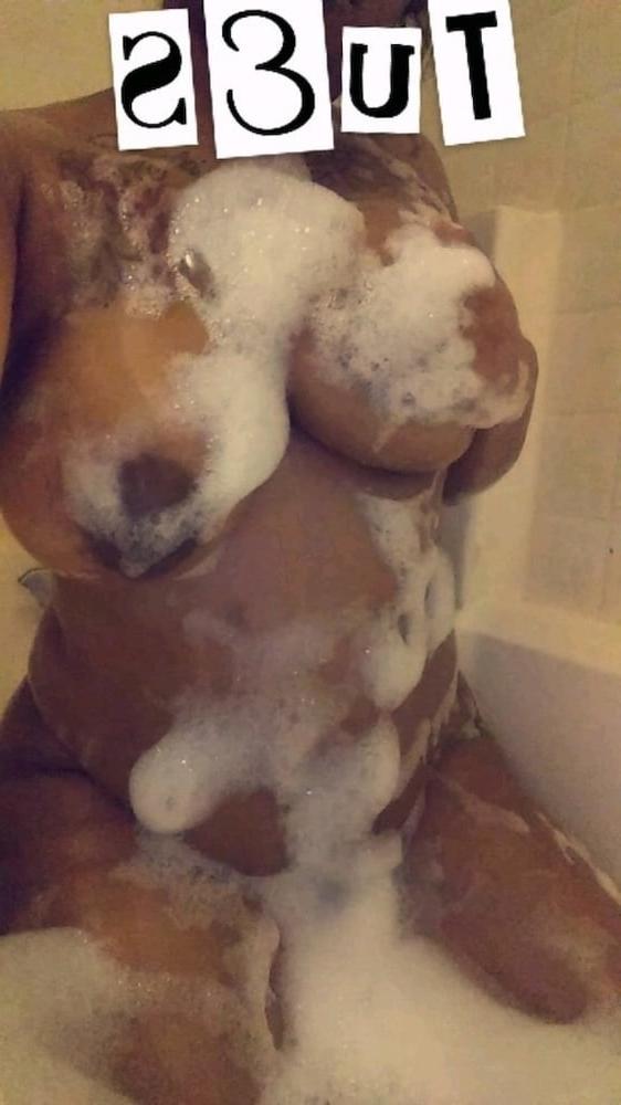 8P She So Nasty 3