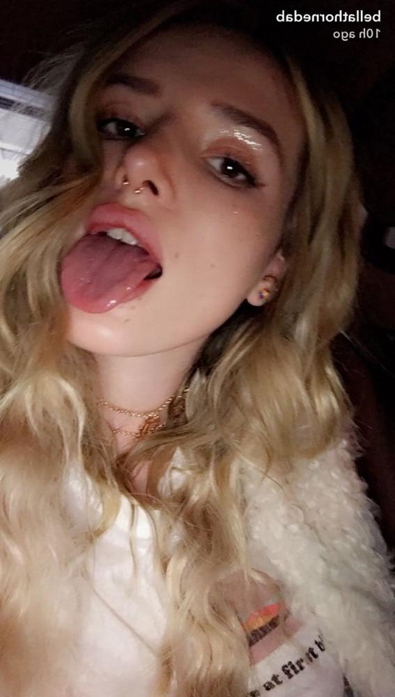 15P Bella Thorne hot bitch tongue