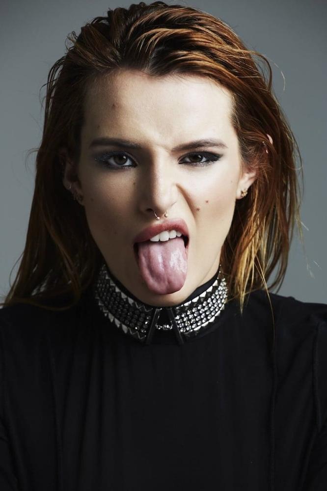 15P Bella Thorne hot bitch tongue