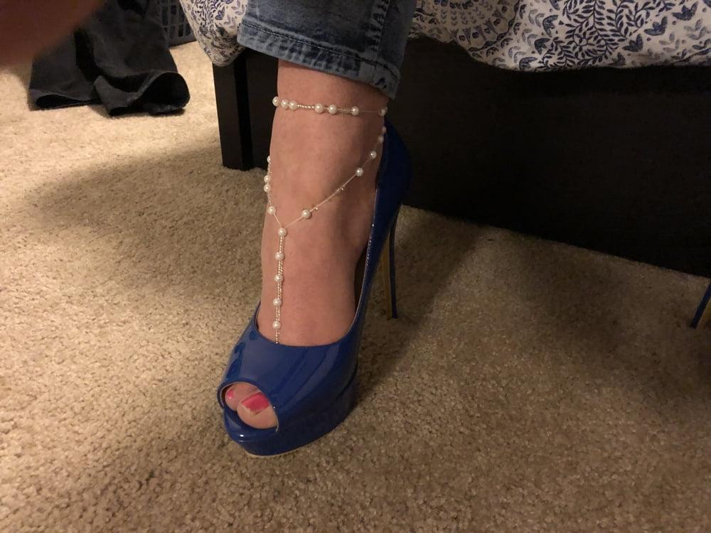 20P Tiffany feet and heels