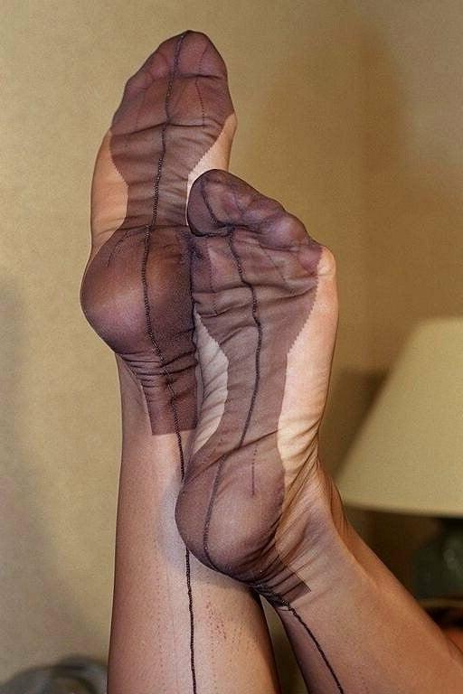 18P Full Fashioned Nyloned encased feet