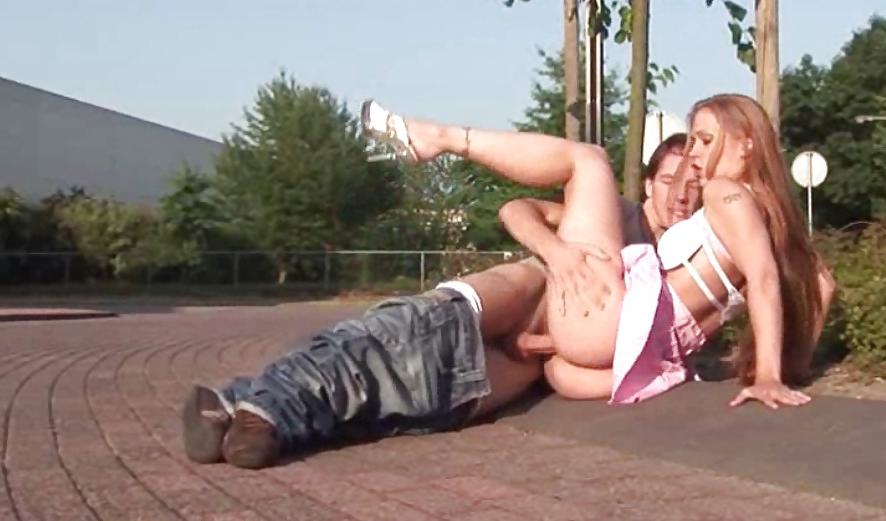 13P SEX IN DER ÖFFENTLICHKEIT