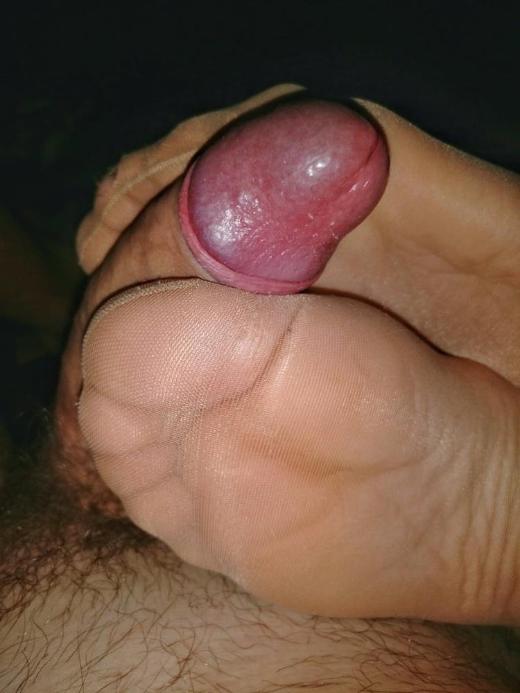 6P My moms feet 2