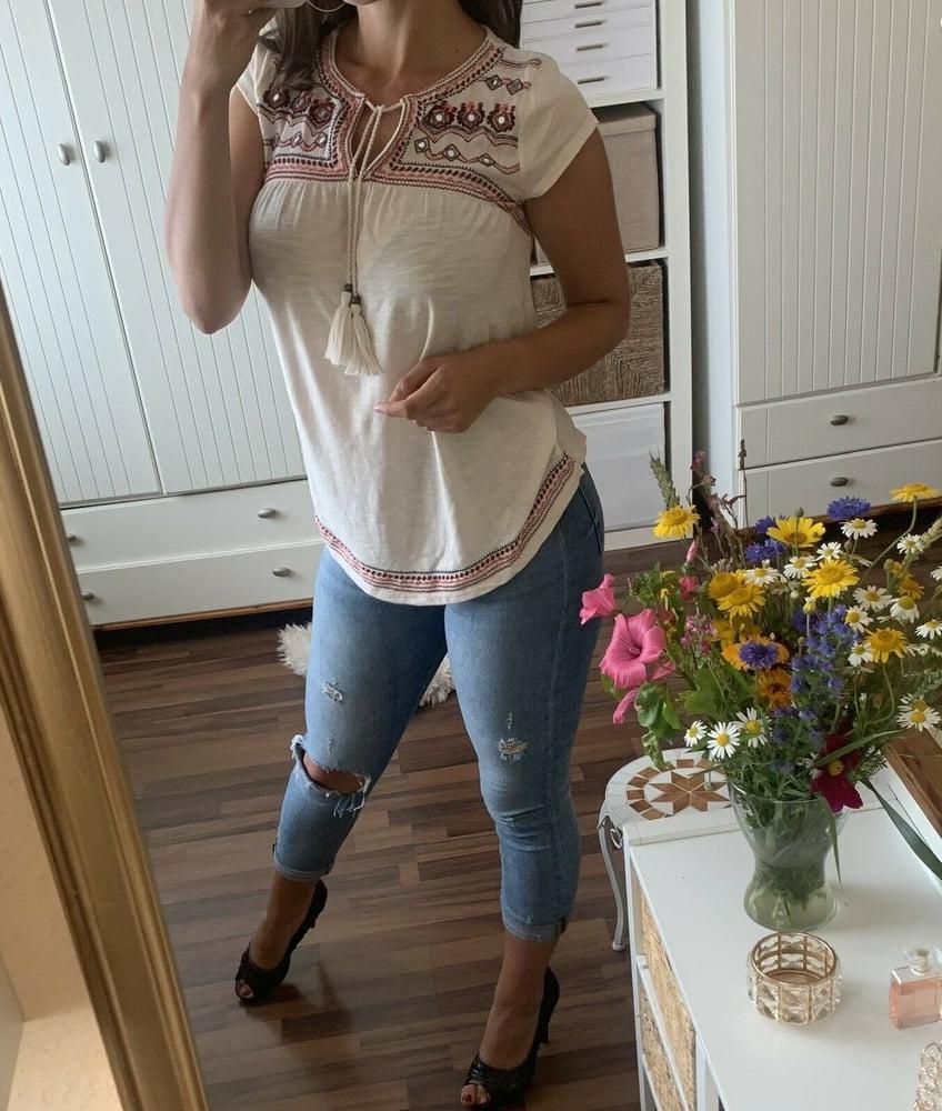 25P selfie slut feet heels ass ebay bitch mariaposa