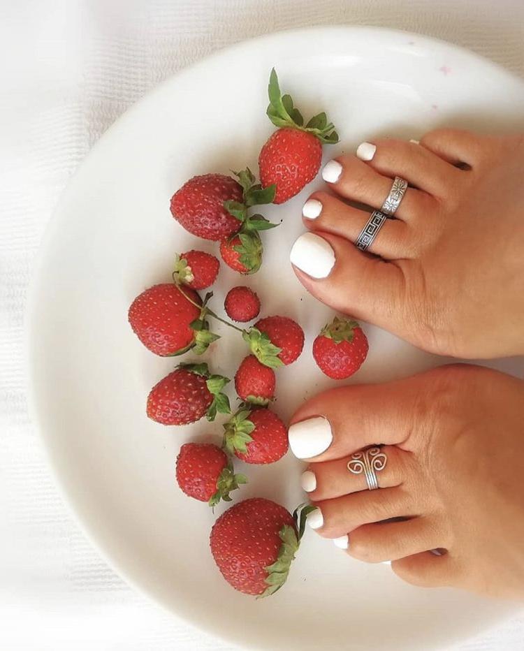 19P Sexy Feet