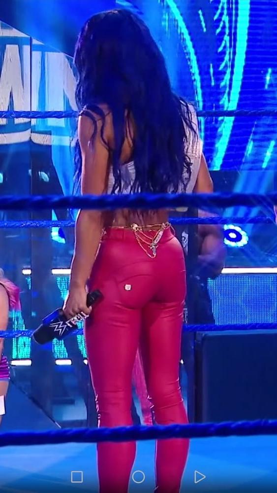 25P WWE Sasha Banks dauergeile Boss bitch