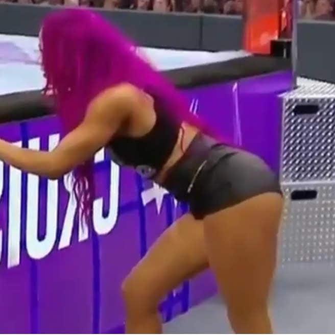 25P WWE Sasha Banks dauergeile Boss bitch