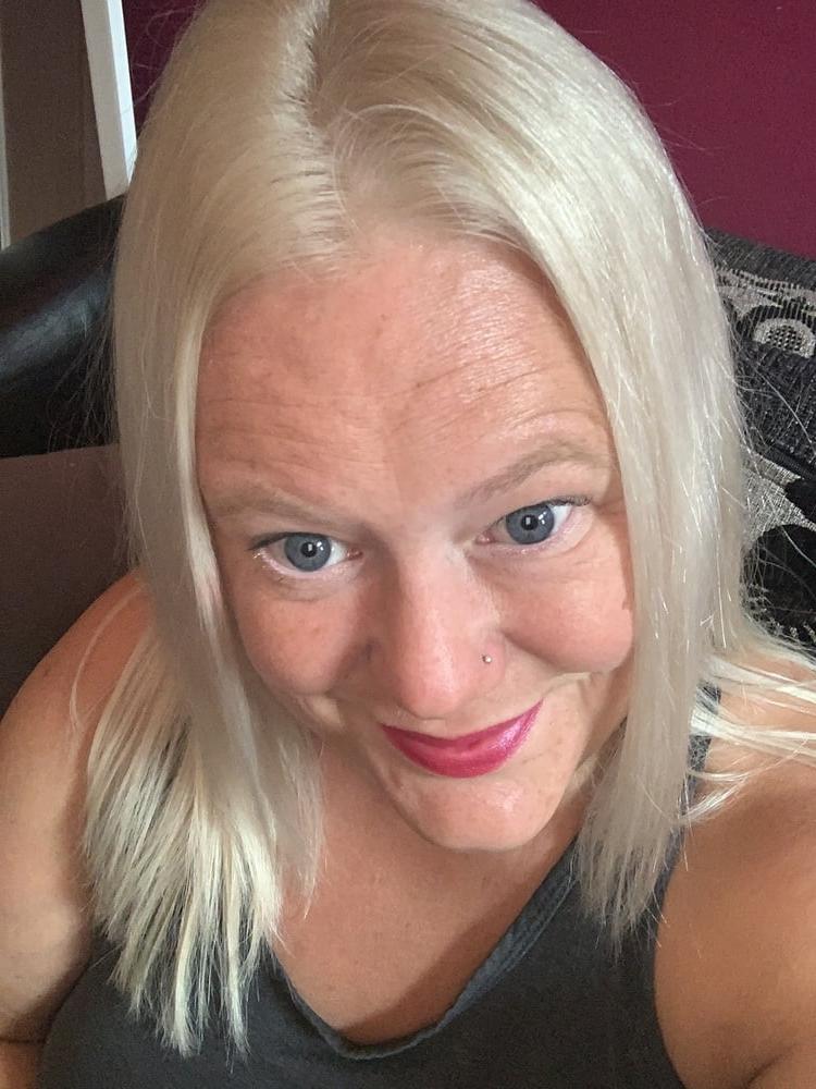 17P Kerry, sexy UK Chunky MILF Slut