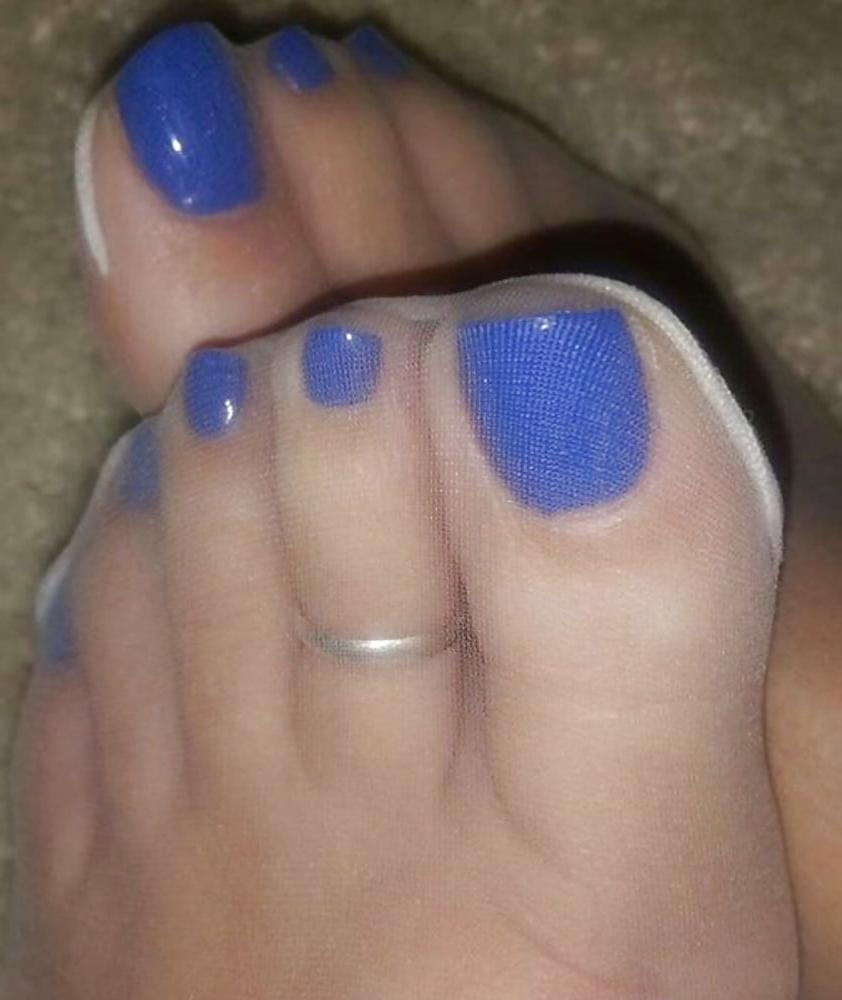 25P FEET IN NYLON (2)