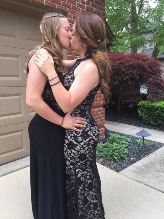 25P Prom Bitch  2