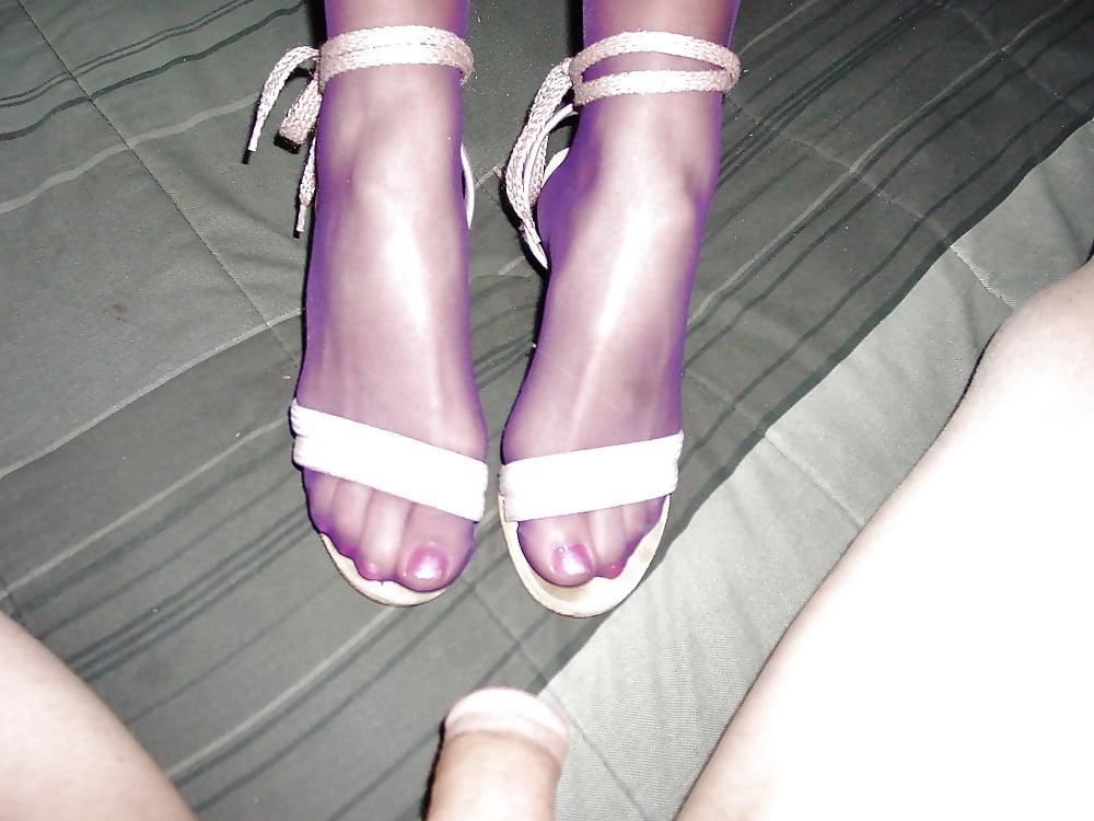 25P Her Feet II