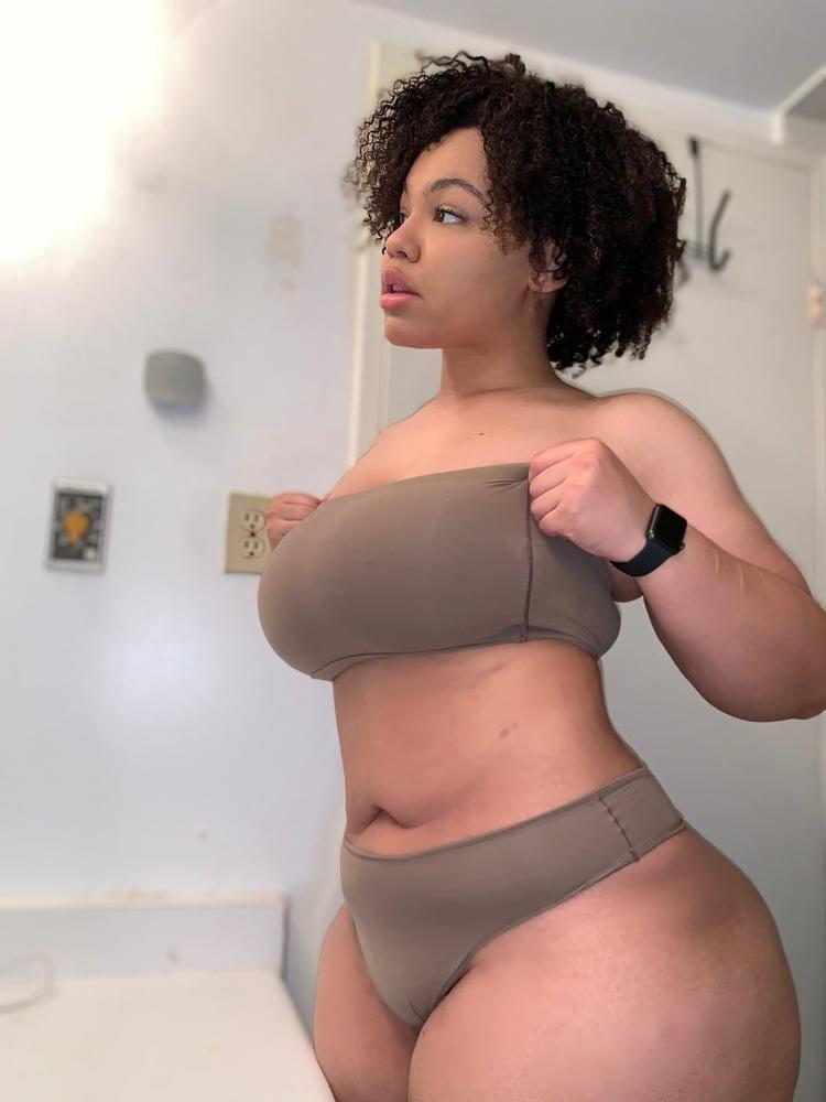 19P Bitch with fat tits