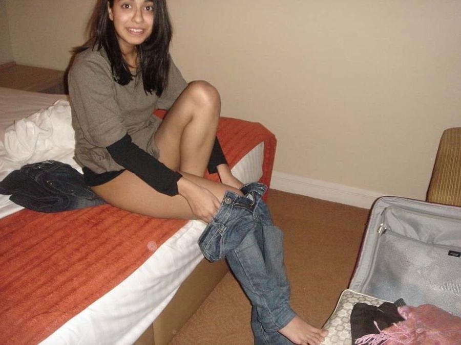 25P Cute NRI Chick 1