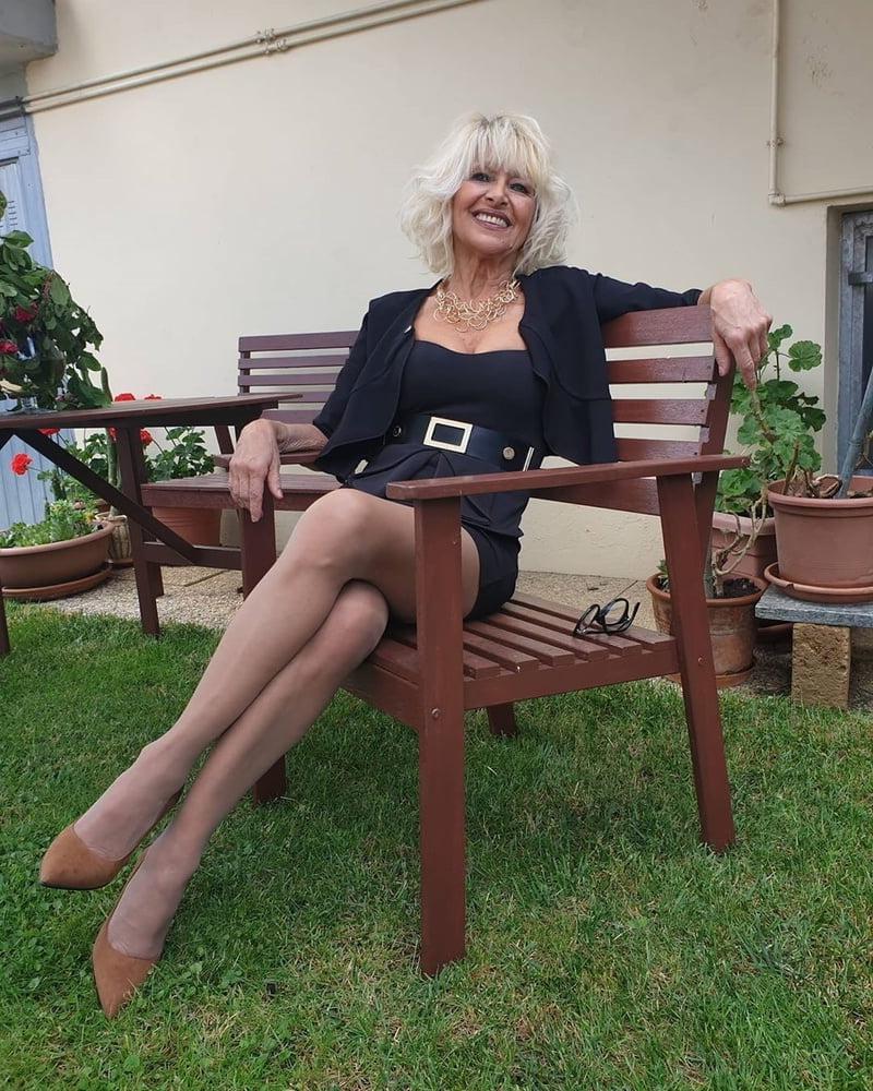 25P Milf Bitch