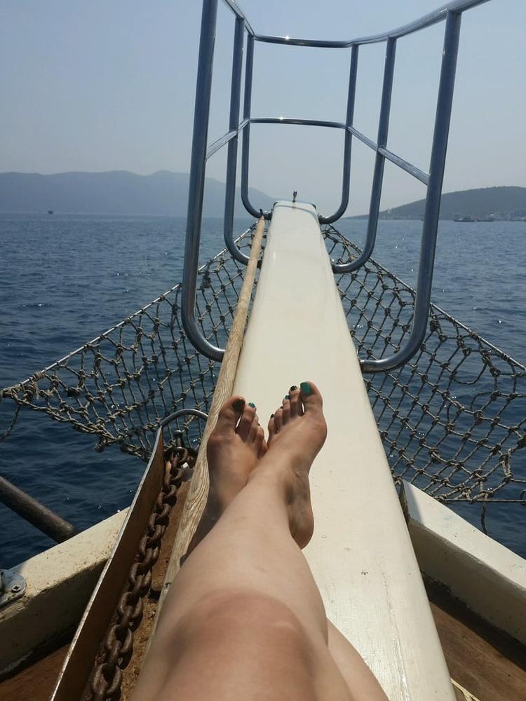 10P sexy turkish women's feet 5