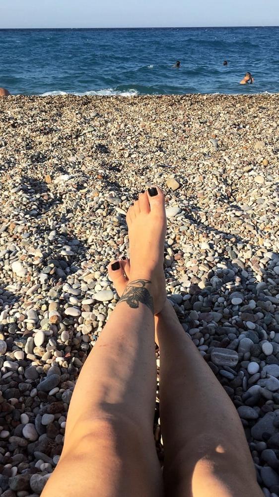 10P sexy turkish women's feet 5