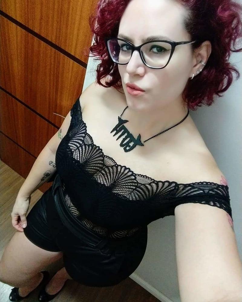 14P Post punk chubby mature