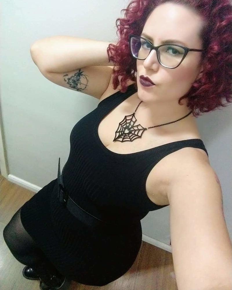 14P Post punk chubby mature