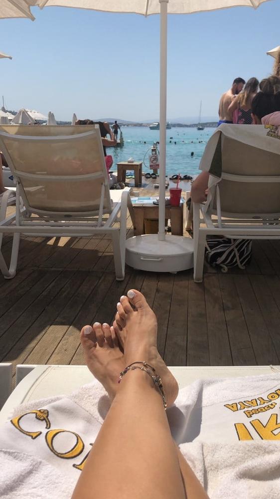 10P sexy turkish women's feet