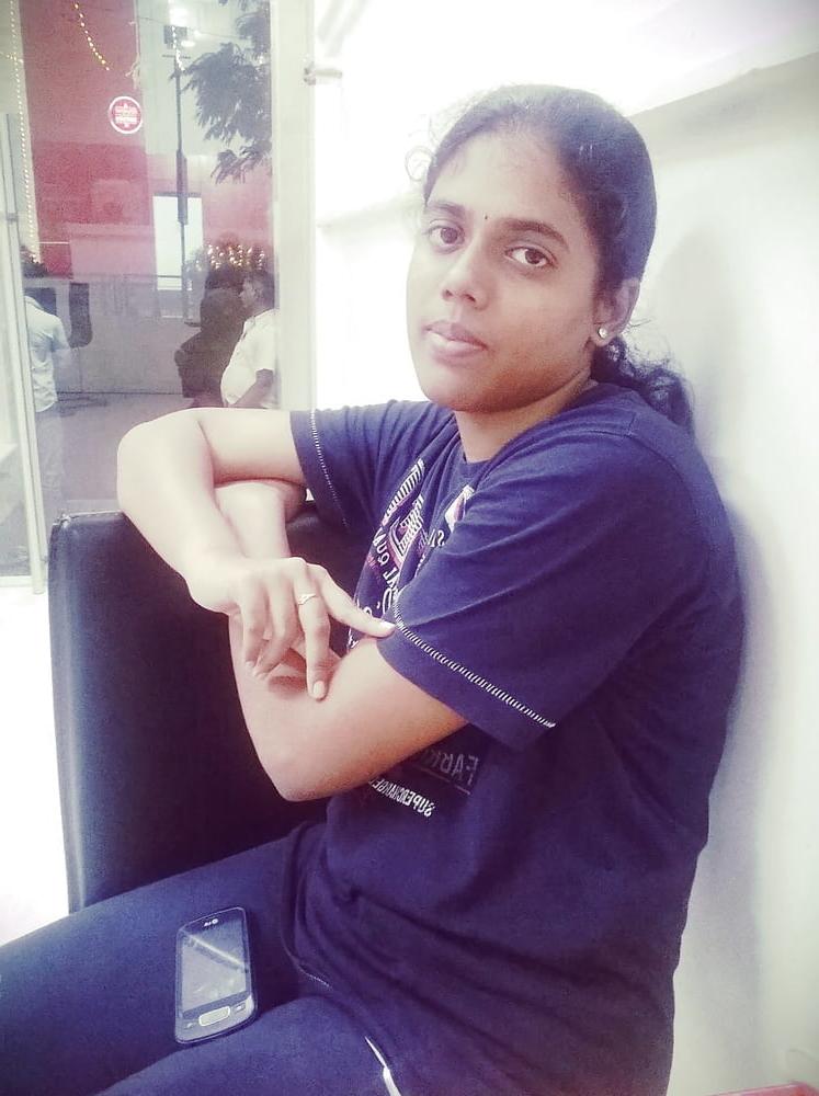 25P TAMIL MALLU HOT SEXY GIRL BITCH SLUTS FOR LOVER