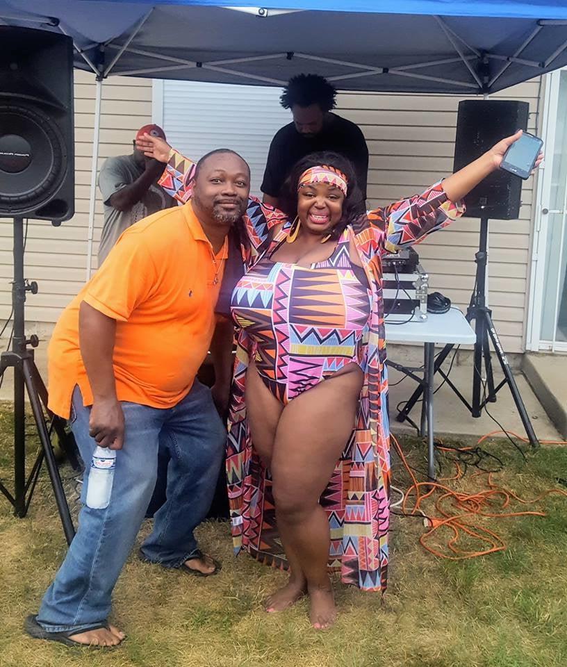 25P Chicago's Huge Titty Goddess