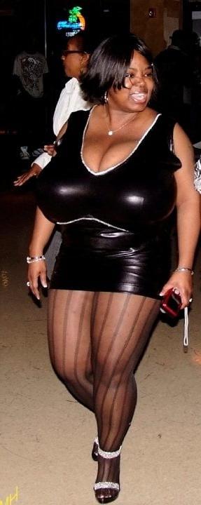25P Chicago's Huge Titty Goddess