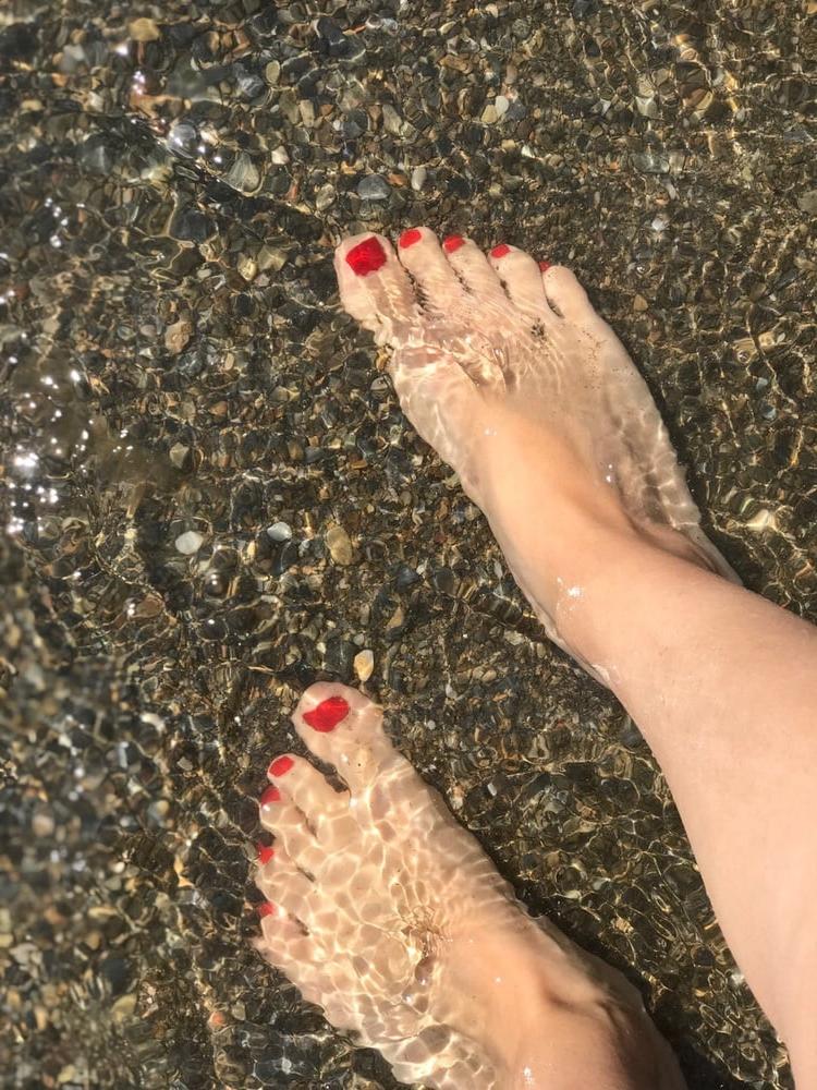 10P sexy turkish women's feet 6