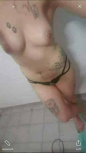 19P SELFIE FRENCH BITCH 3