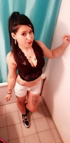 19P SELFIE FRENCH BITCH 3