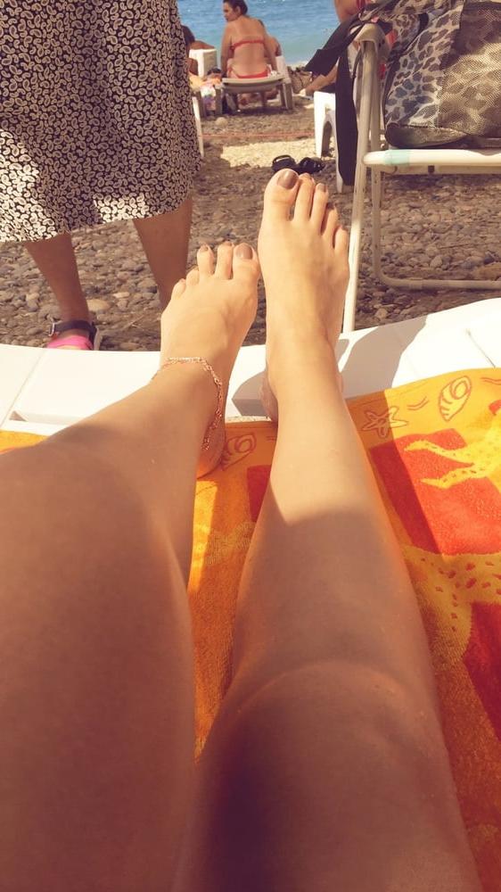 10P sexy turkish women's feet 4