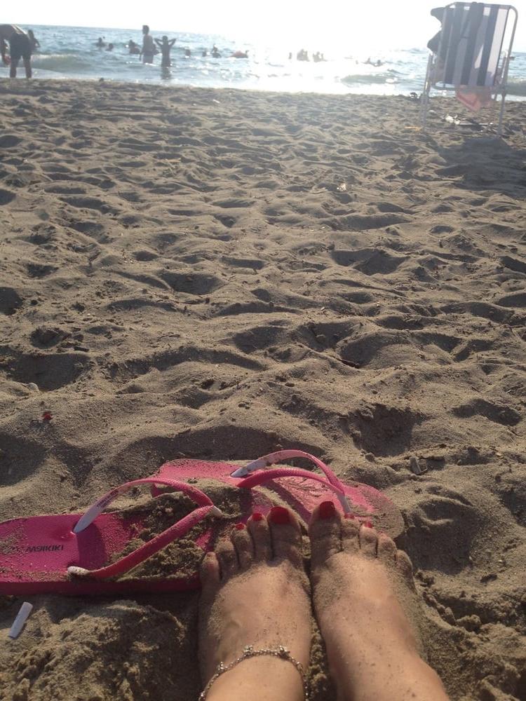 10P sexy turkish women's feet 4