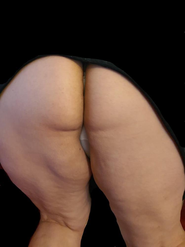10P Elena chubby ass