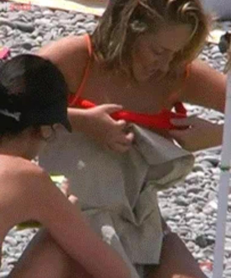 19P Real people. Real beaches. Tits and ass!