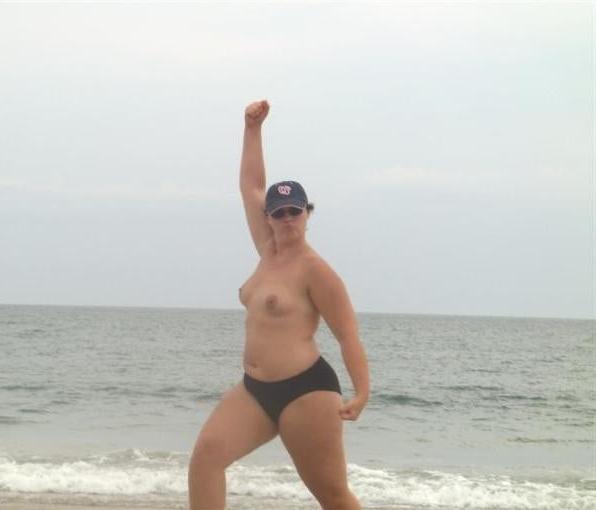 19P Real people. Real beaches. Tits and ass!