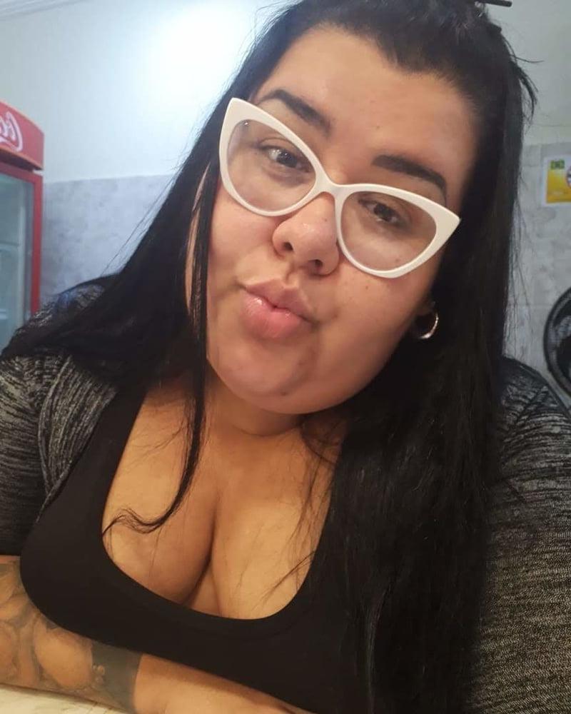 18P Sexy chubby mature very hot