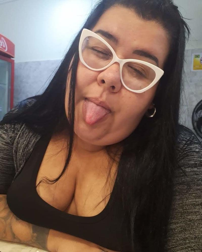 18P Sexy chubby mature very hot