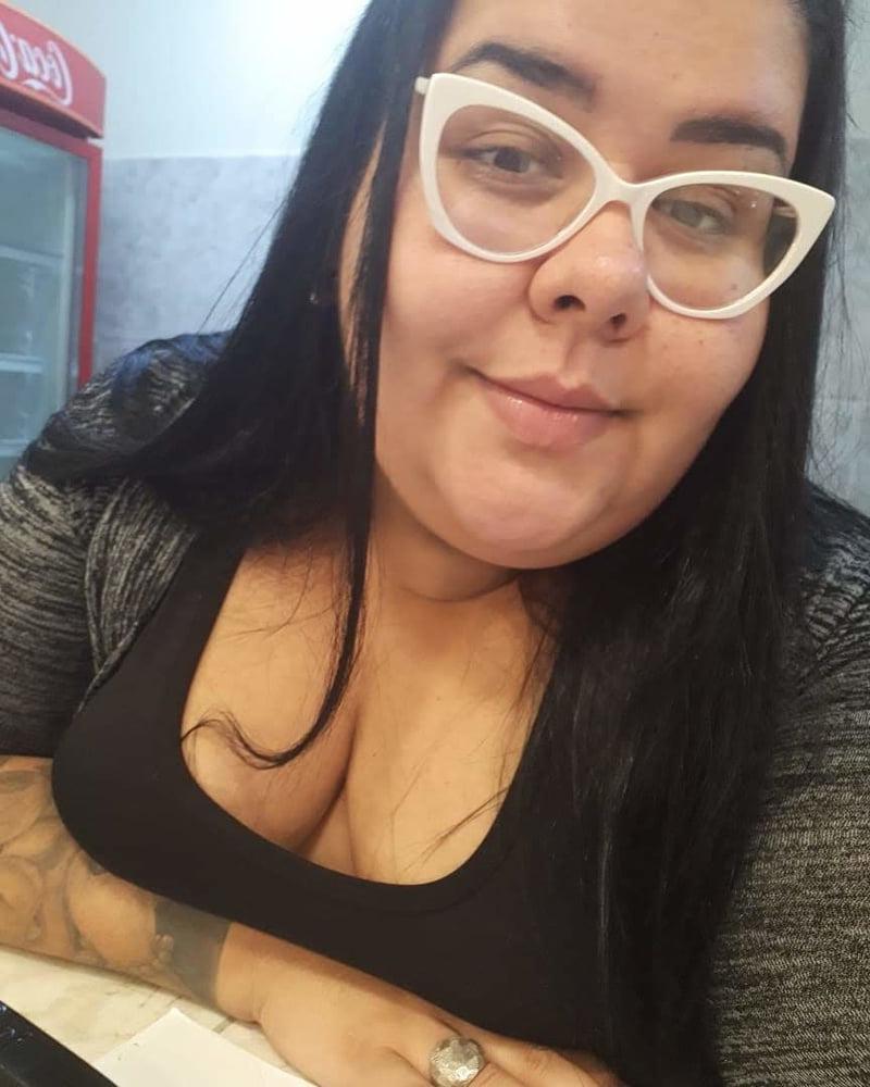 18P Sexy chubby mature very hot