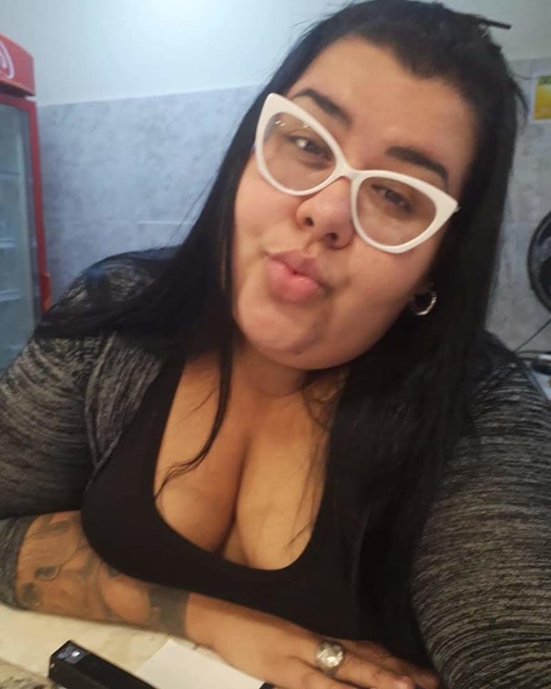 18P Sexy chubby mature very hot