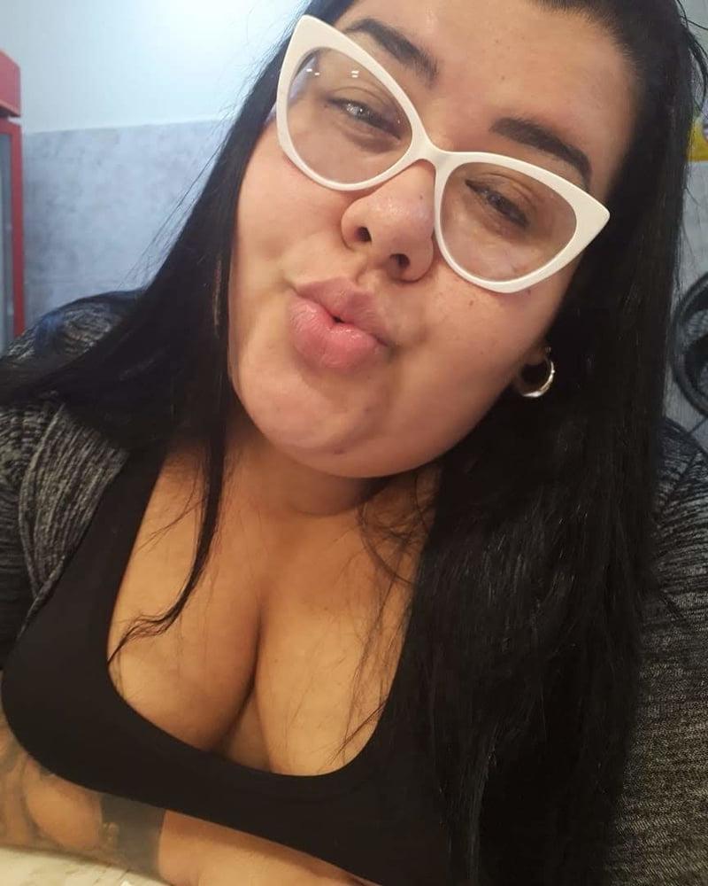 18P Sexy chubby mature very hot