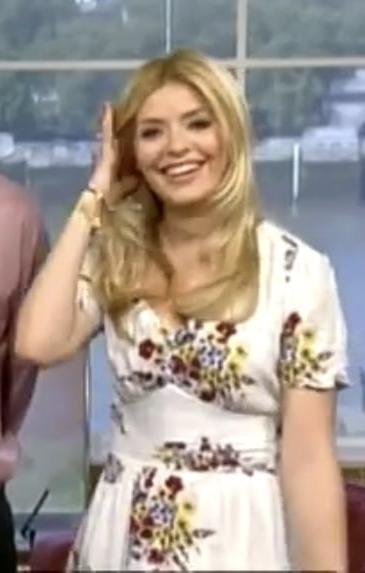 25P Feet and Heel Fetish- Holly Willoughby