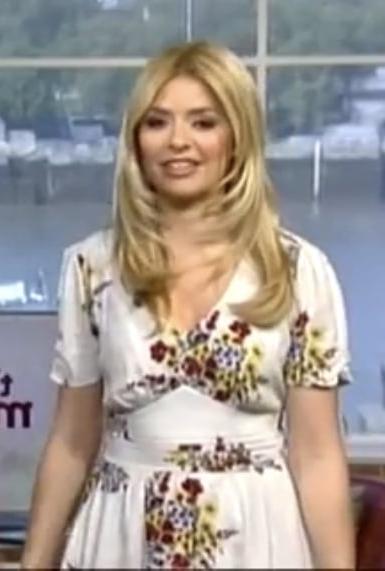 25P Feet and Heel Fetish- Holly Willoughby