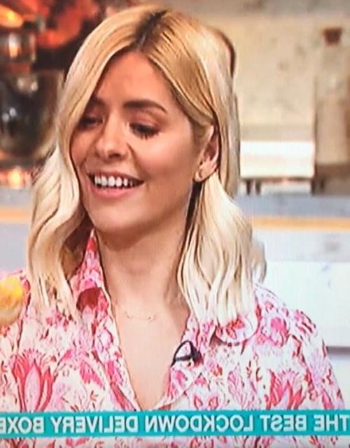 25P Feet and Heel Fetish- Holly Willoughby