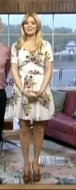 25P Feet and Heel Fetish- Holly Willoughby